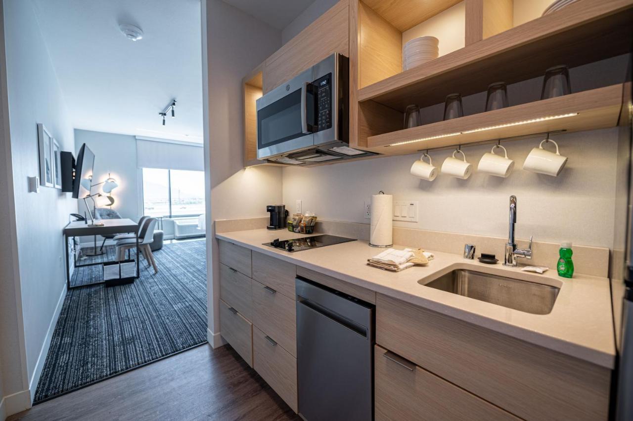 Towneplace Suites By Marriott Las Vegas North I-15 Екстер'єр фото