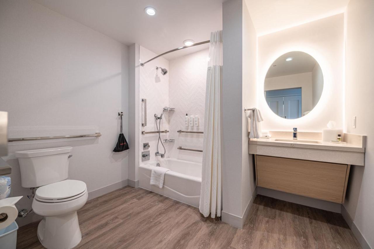 Towneplace Suites By Marriott Las Vegas North I-15 Екстер'єр фото