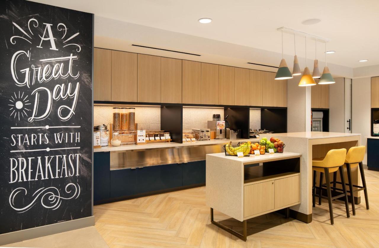 Towneplace Suites By Marriott Las Vegas North I-15 Екстер'єр фото